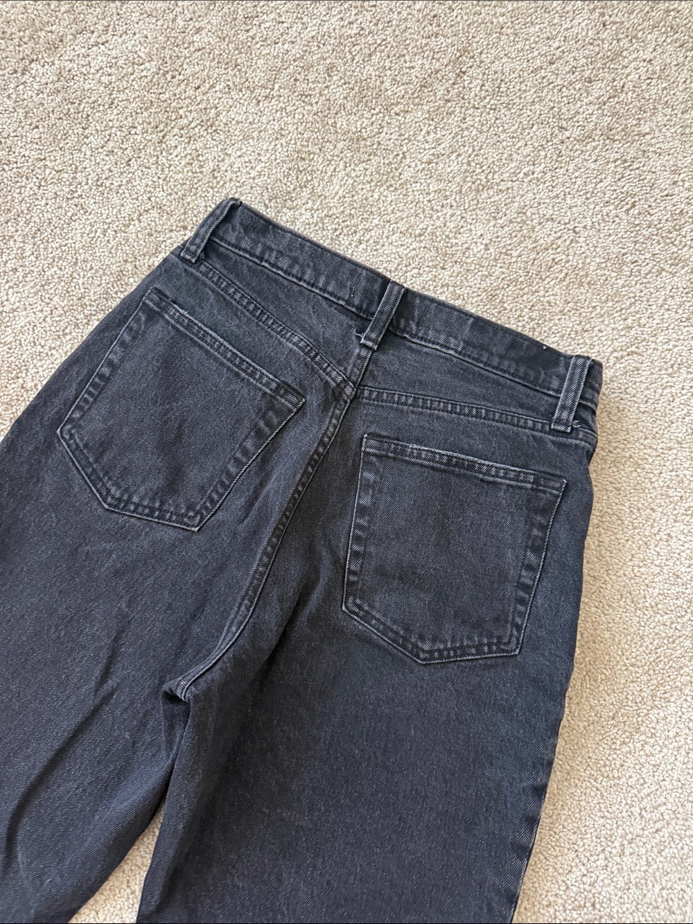Abercrombie and Fitch 90s Straight Ultra High Rise Black Jeans - Picture 4 of 7